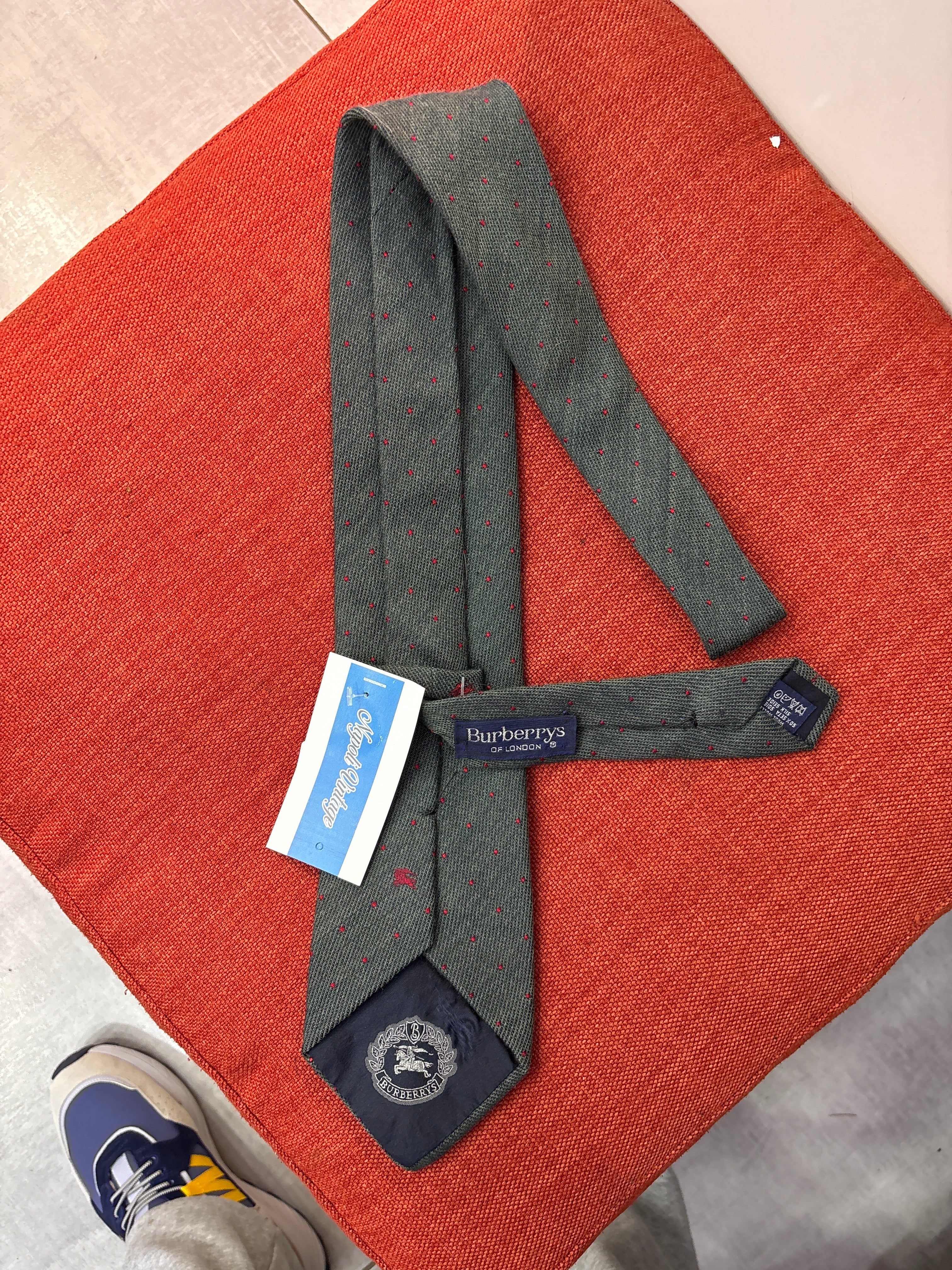 Cravatta burberrys of London