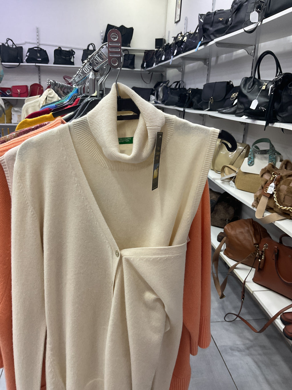Cashmere donna