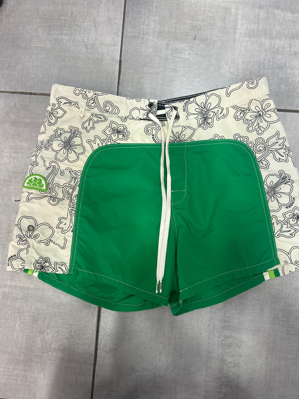 Costume taglia 47