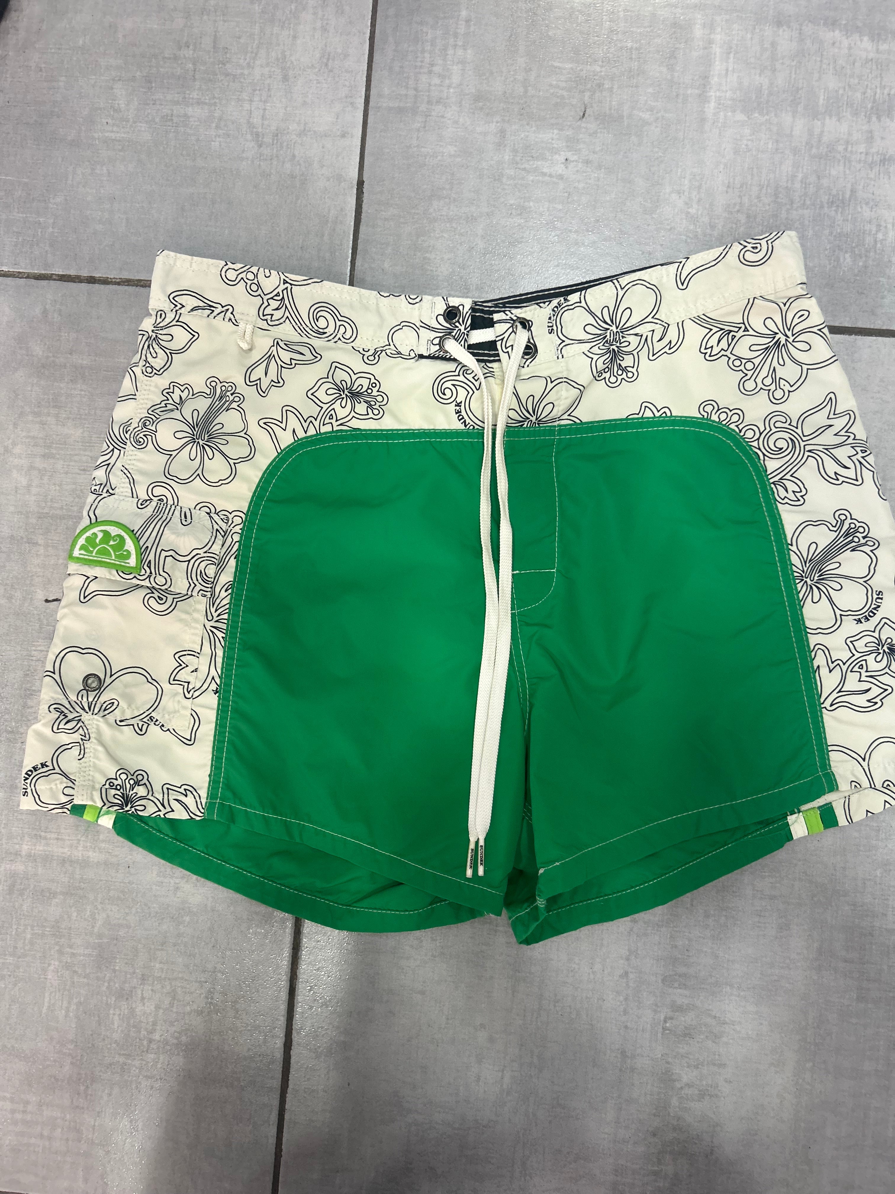 Costume taglia 47