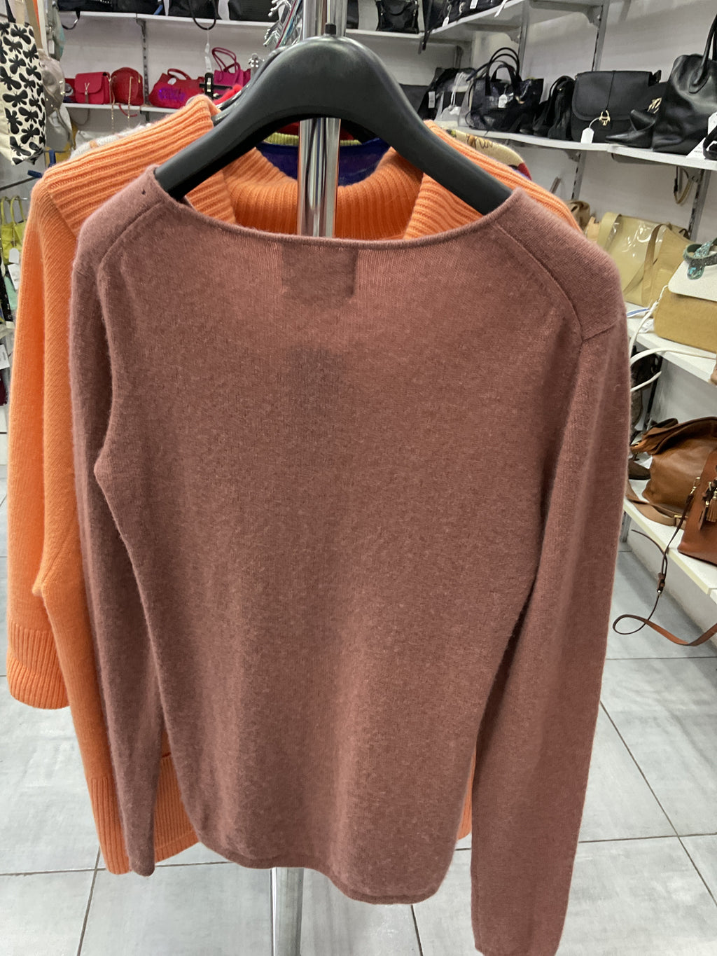 Cashmere donna