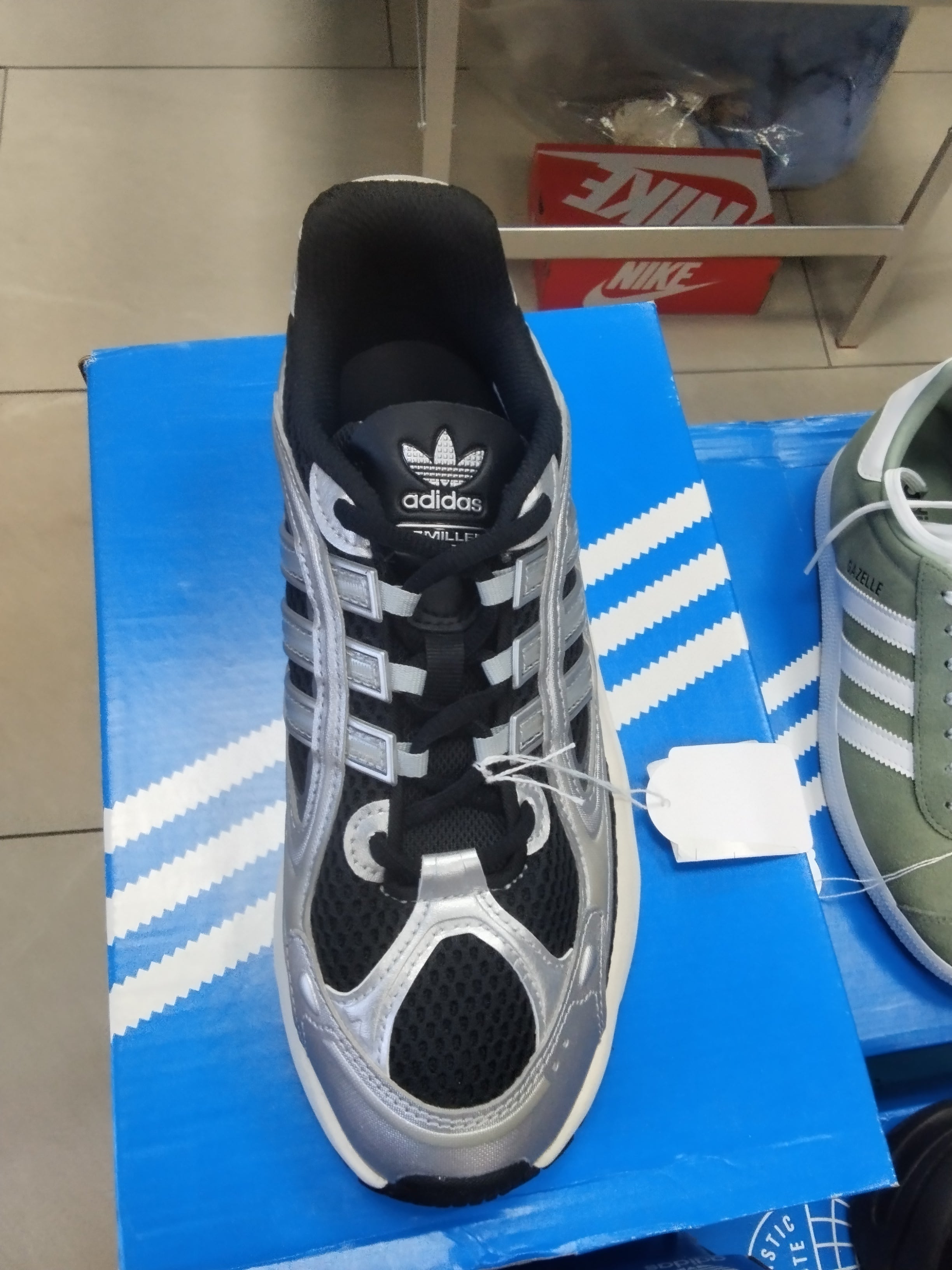 Adidas Ozmillen scarpe donna